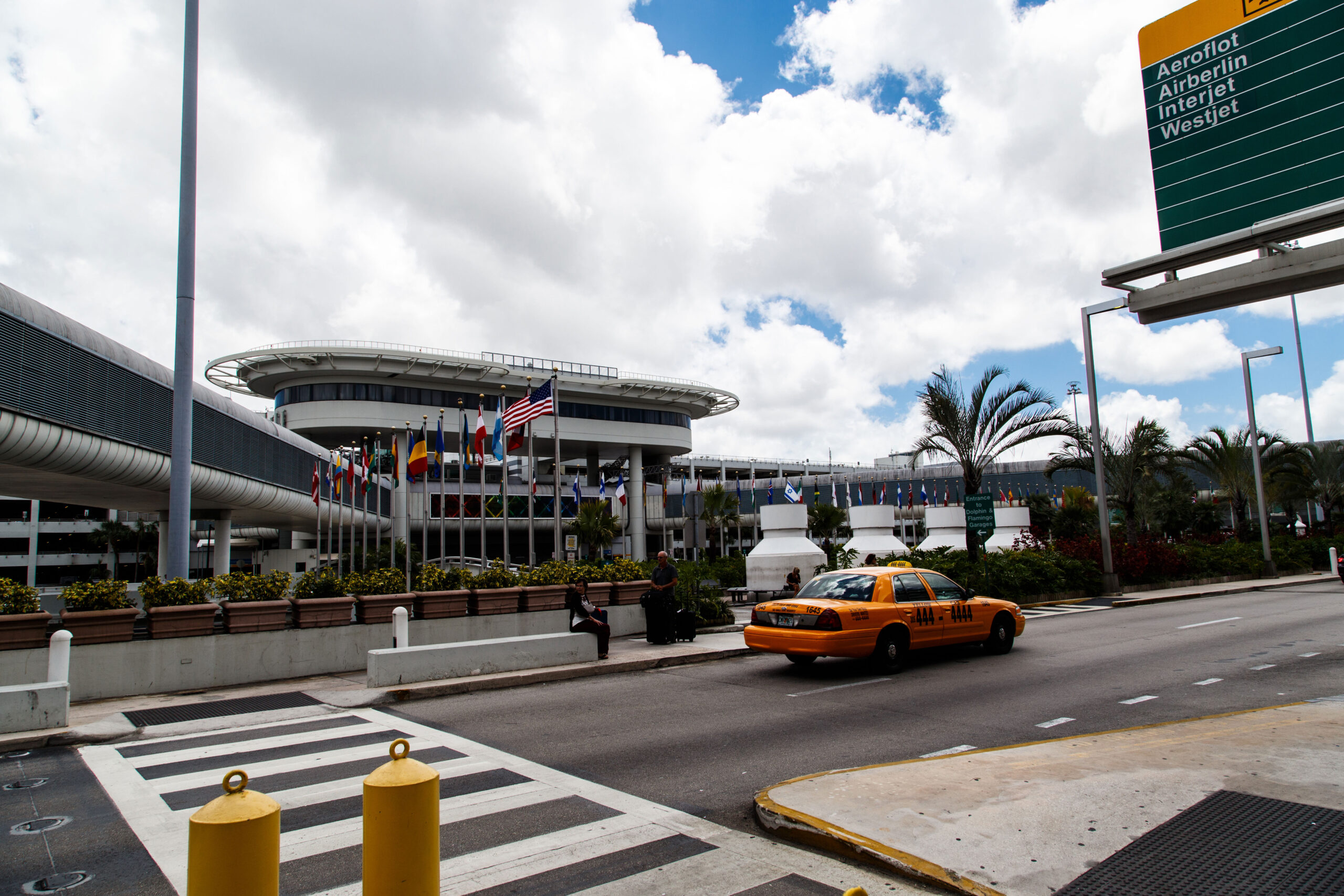 taxi transport fra lufthavnen i Miami til centrum